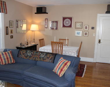888 Farmington Avenue - Photo Thumbnail 7