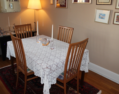 888 Farmington Avenue - Photo Thumbnail 9