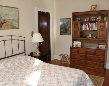 888 Farmington Avenue - Photo Thumbnail 18