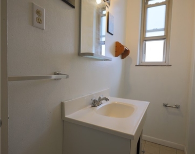 144 N Dithridge St - Photo Thumbnail 16