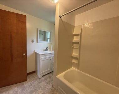 809 Carbon Rd - Photo Thumbnail 31