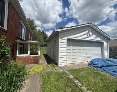 809 Carbon Rd - Photo Thumbnail 3
