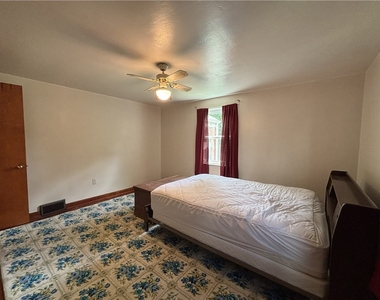 809 Carbon Rd - Photo Thumbnail 27