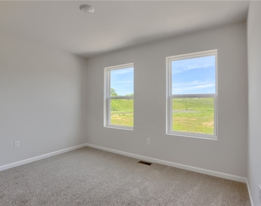 311 Alliance Drive - Photo Thumbnail 24