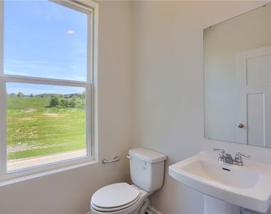 311 Alliance Drive - Photo Thumbnail 7