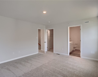 311 Alliance Drive - Photo Thumbnail 28