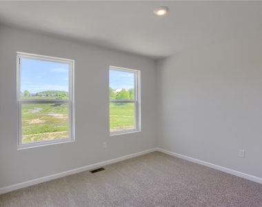 311 Alliance Drive - Photo Thumbnail 22