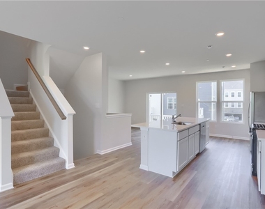 311 Alliance Drive - Photo Thumbnail 11