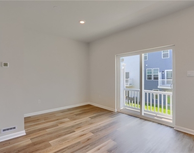 311 Alliance Drive - Photo Thumbnail 19