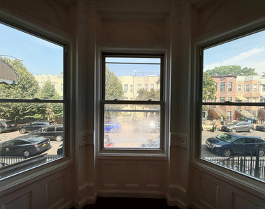 228 Covert Street - Photo Thumbnail 2