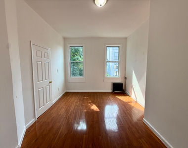 228 Covert Street - Photo Thumbnail 15