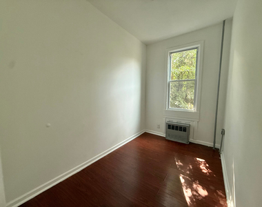 228 Covert Street - Photo Thumbnail 7