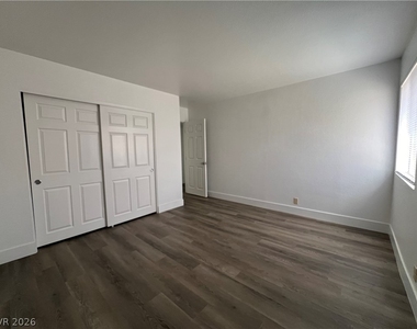 5080 Indian River Drive - Photo Thumbnail 11