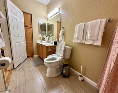 9580 W Reno Avenue - Photo Thumbnail 10