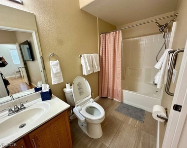 9580 W Reno Avenue - Photo Thumbnail 9