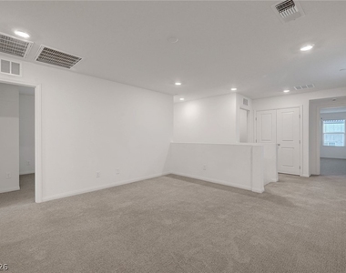8454 Vacarez Drive - Photo Thumbnail 31