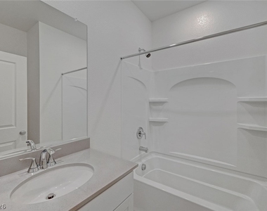 8454 Vacarez Drive - Photo Thumbnail 25