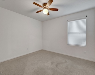 8454 Vacarez Drive - Photo Thumbnail 46