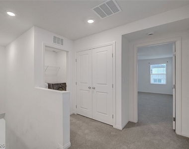 8454 Vacarez Drive - Photo Thumbnail 32