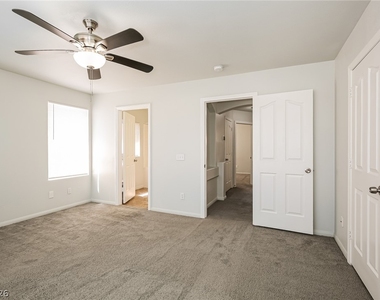 8717 Texas Bronco Avenue - Photo Thumbnail 9