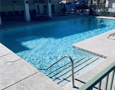 913 Toro Canyon Ln - Photo Thumbnail 4