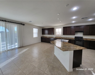 12281 Terrace Verde Avenue - Photo Thumbnail 6