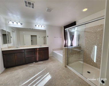 12281 Terrace Verde Avenue - Photo Thumbnail 18