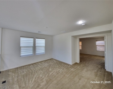 12281 Terrace Verde Avenue - Photo Thumbnail 10