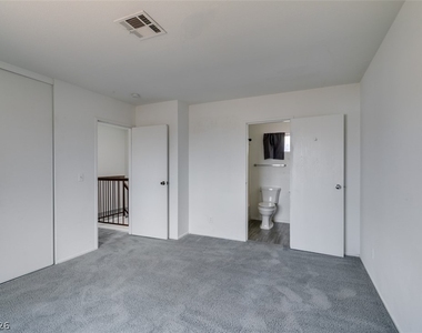 4335 Galore Avenue - Photo Thumbnail 32