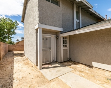 4335 Galore Avenue - Photo Thumbnail 37