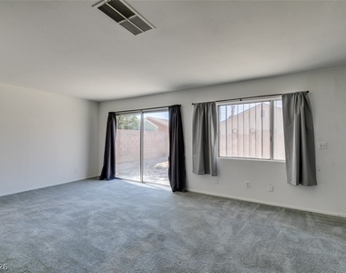 4335 Galore Avenue - Photo Thumbnail 3