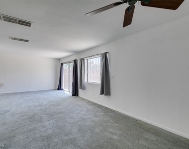 4335 Galore Avenue - Photo Thumbnail 13
