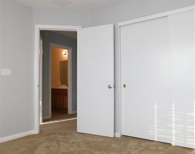 6444 Raven Hall Street - Photo Thumbnail 31