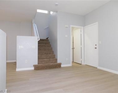 6444 Raven Hall Street - Photo Thumbnail 4