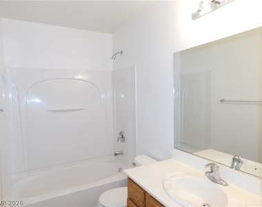 6444 Raven Hall Street - Photo Thumbnail 34