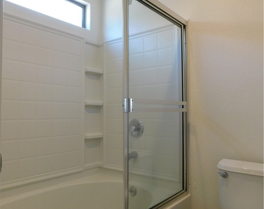 6444 Raven Hall Street - Photo Thumbnail 28