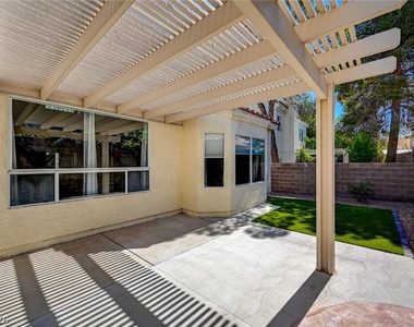 9421 Valley Hills Avenue - Photo Thumbnail 23