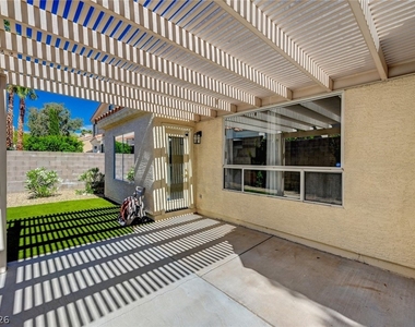 9421 Valley Hills Avenue - Photo Thumbnail 22