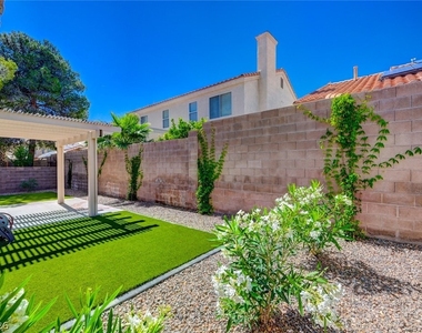 9421 Valley Hills Avenue - Photo Thumbnail 24