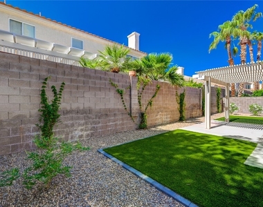 9421 Valley Hills Avenue - Photo Thumbnail 27