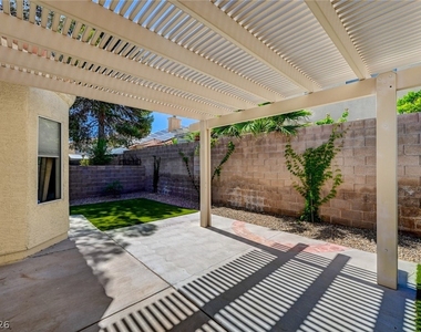 9421 Valley Hills Avenue - Photo Thumbnail 20