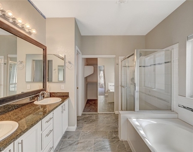 9421 Valley Hills Avenue - Photo Thumbnail 32