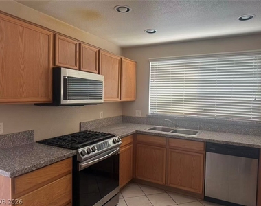 9330 Maule Avenue - Photo Thumbnail 1