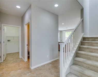 284 Trailing Putt Way - Photo Thumbnail 3
