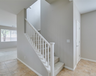 284 Trailing Putt Way - Photo Thumbnail 4