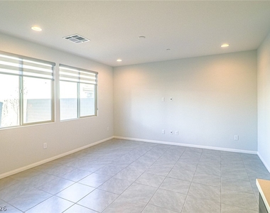 9220 Far Side Avenue - Photo Thumbnail 15