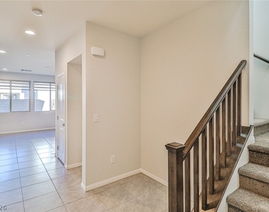 9220 Far Side Avenue - Photo Thumbnail 5