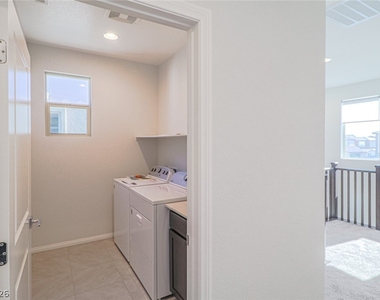 9220 Far Side Avenue - Photo Thumbnail 33