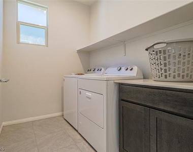 9220 Far Side Avenue - Photo Thumbnail 34