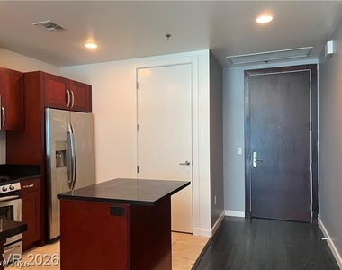 4575 Dean Martin Drive - Photo Thumbnail 3